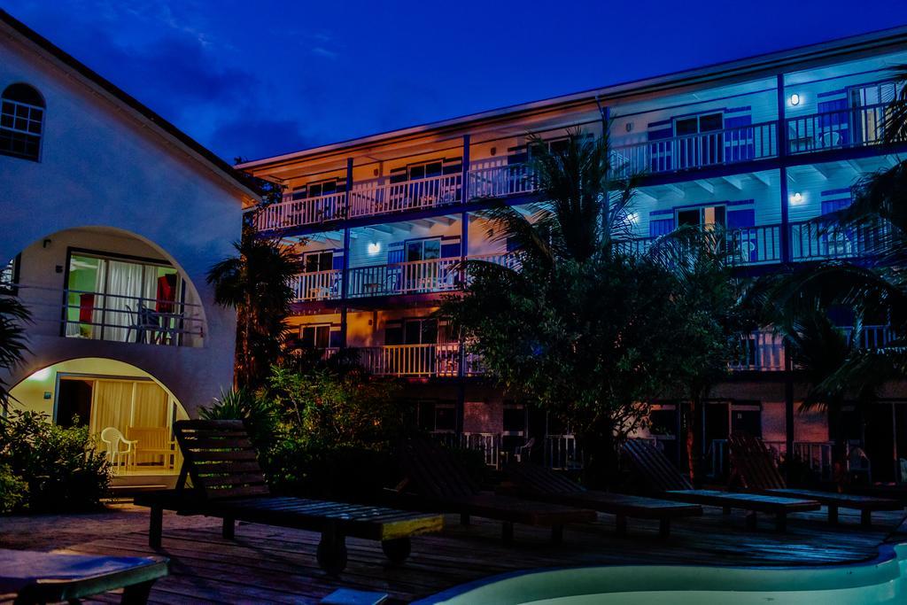 Caribbean Villas Hotel Сан Педро Екстериор снимка